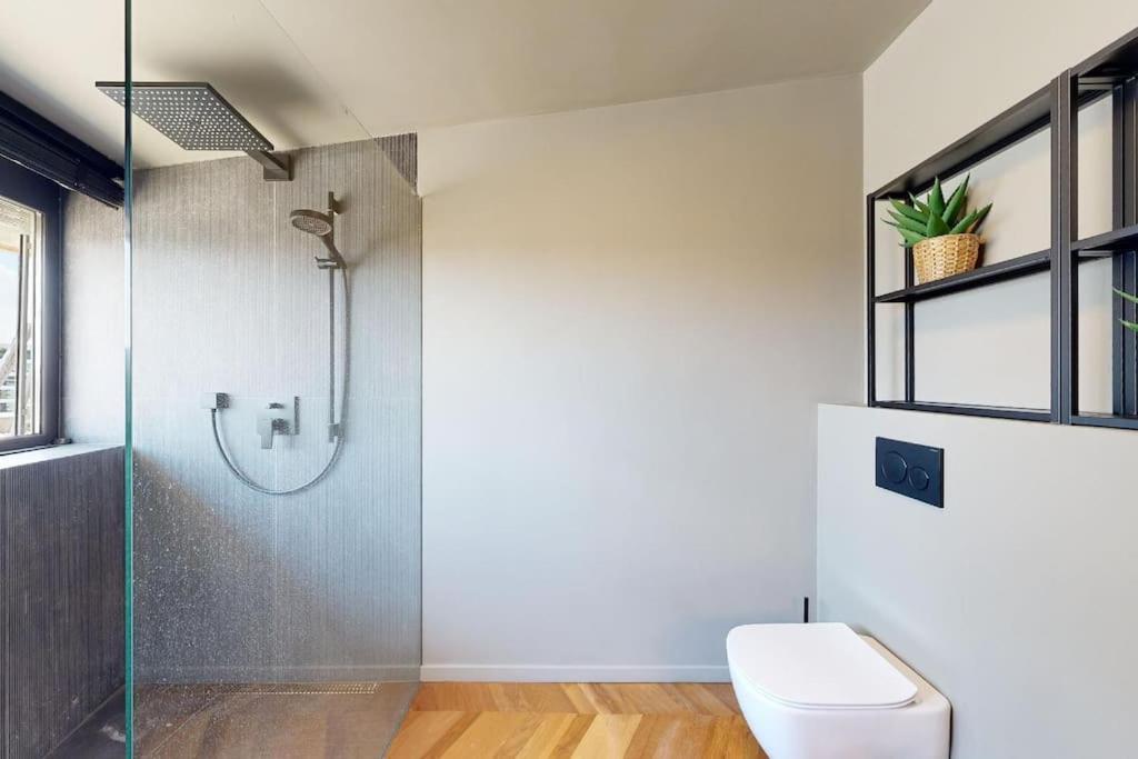 Ferienwohnung Stylovy Loft S Ohromnou Terasou Pressburg Exterior foto