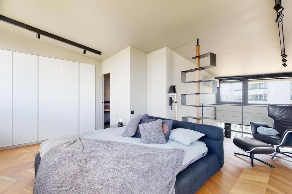 Ferienwohnung Stylovy Loft S Ohromnou Terasou Pressburg Exterior foto