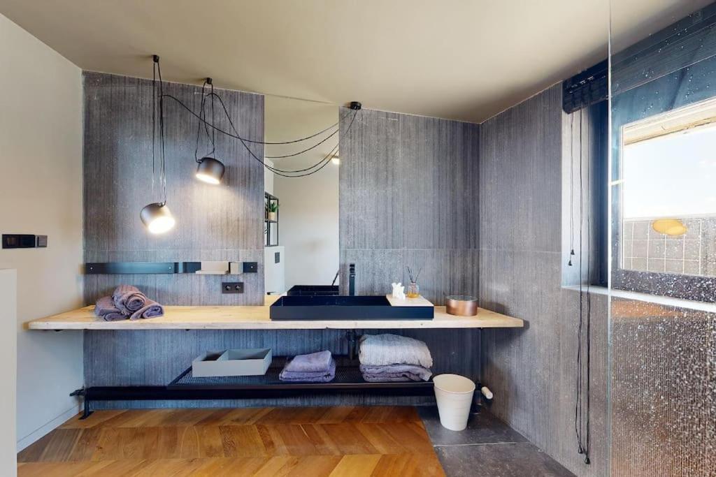 Ferienwohnung Stylovy Loft S Ohromnou Terasou Pressburg Exterior foto
